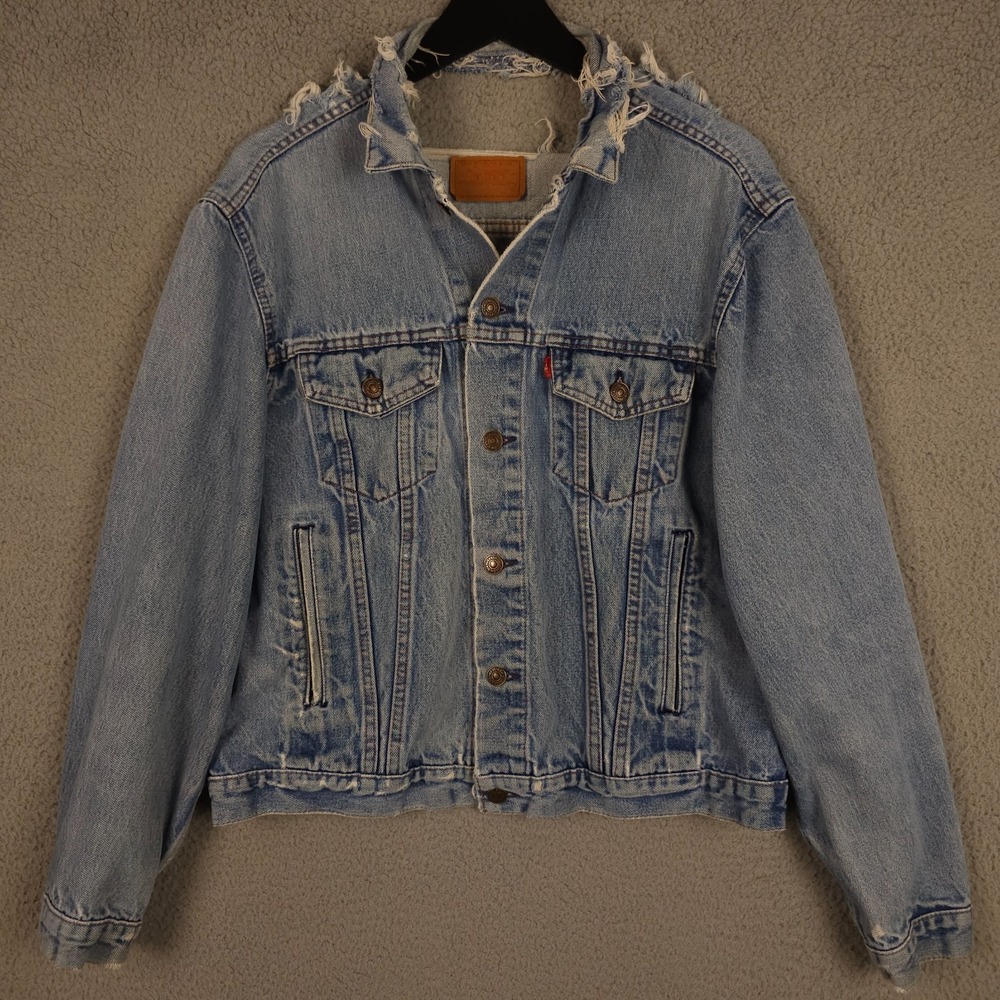 Vintage 80s Levis Jean Jacket Mens 44 Blue Type III Thrashed Distressed France
